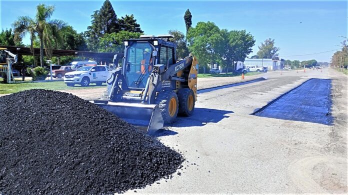 AVANZAN LOS BACHEOS DE VIALIDAD NACIONAL EN LA TRAVESÍA DE RN 178 POR ...