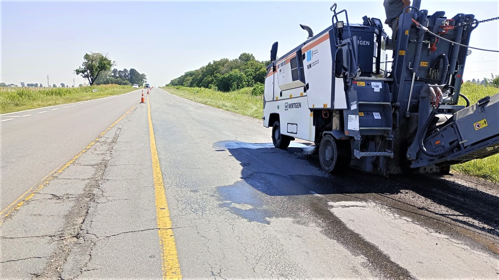 VIALIDAD NACIONAL TRABAJÓ SOBRE RN 178 ENTRE LAS ROSAS Y MONTES DE OCA ...