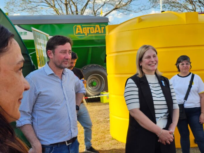 7b372084-e4f0-4143-8788-82cd3457c6d2